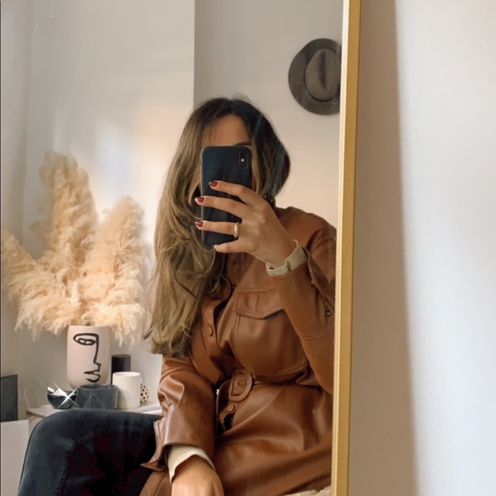 Meet your Posher, Shaina